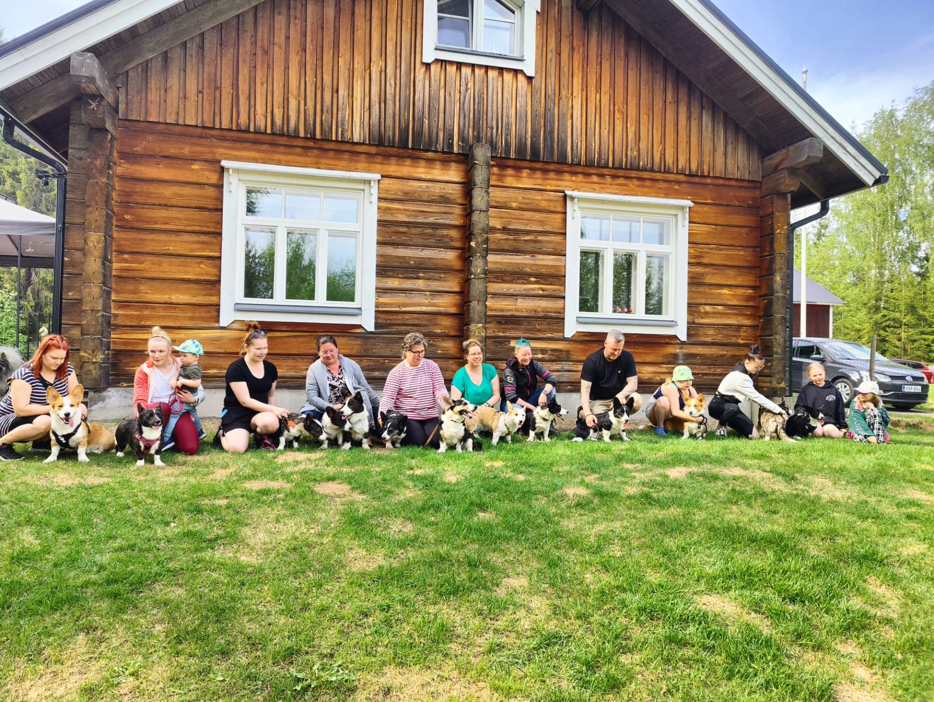 Kennel Dhaarien's gäng hos oss.